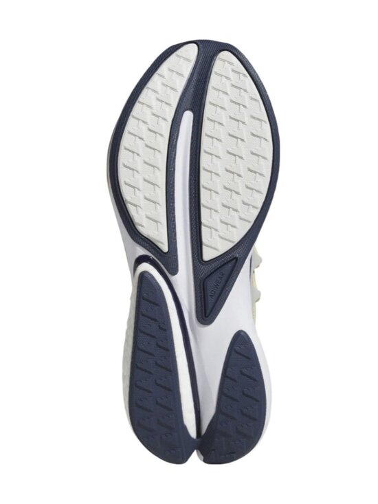 Athletic_Shoes